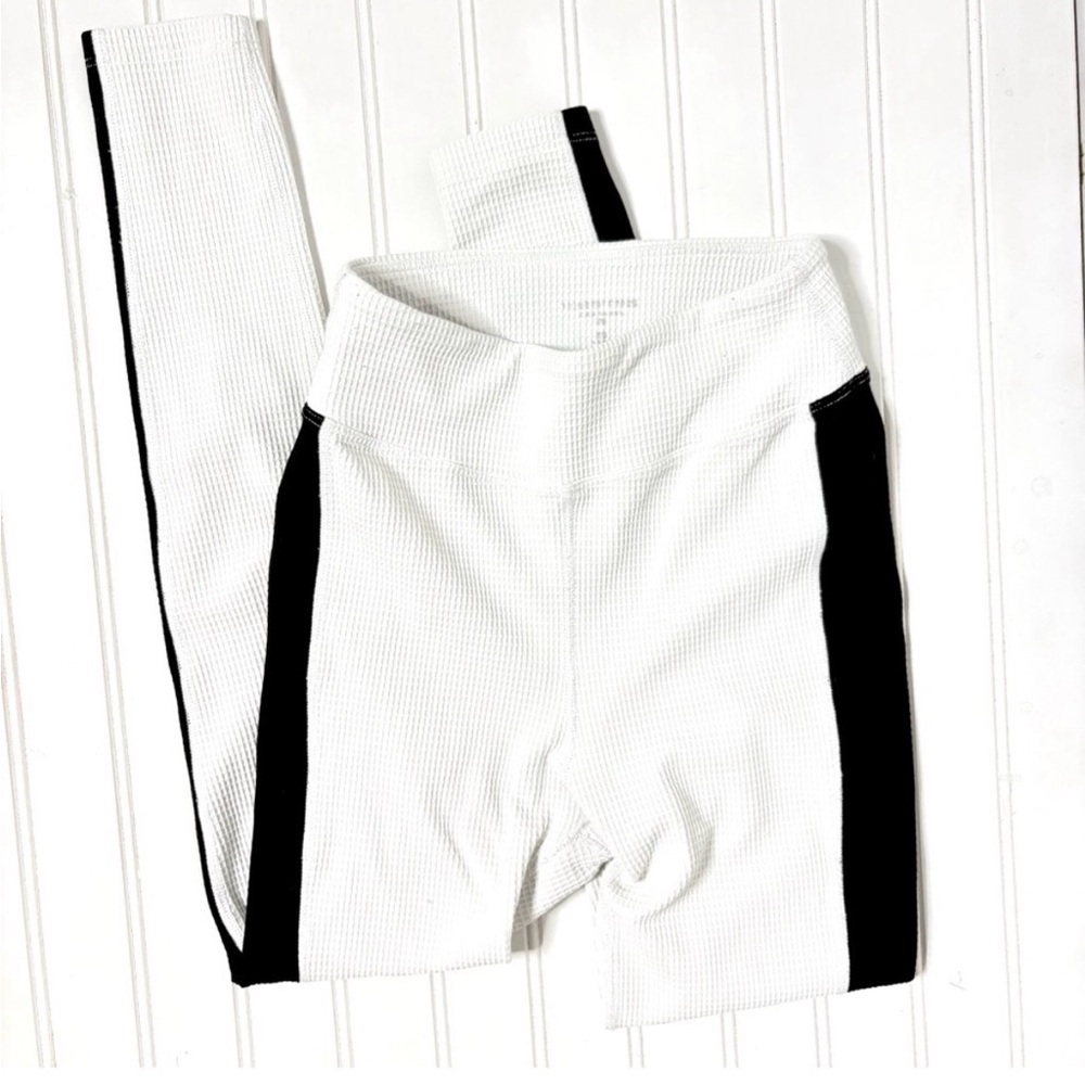 Year of Ours White and Black Leggings 567